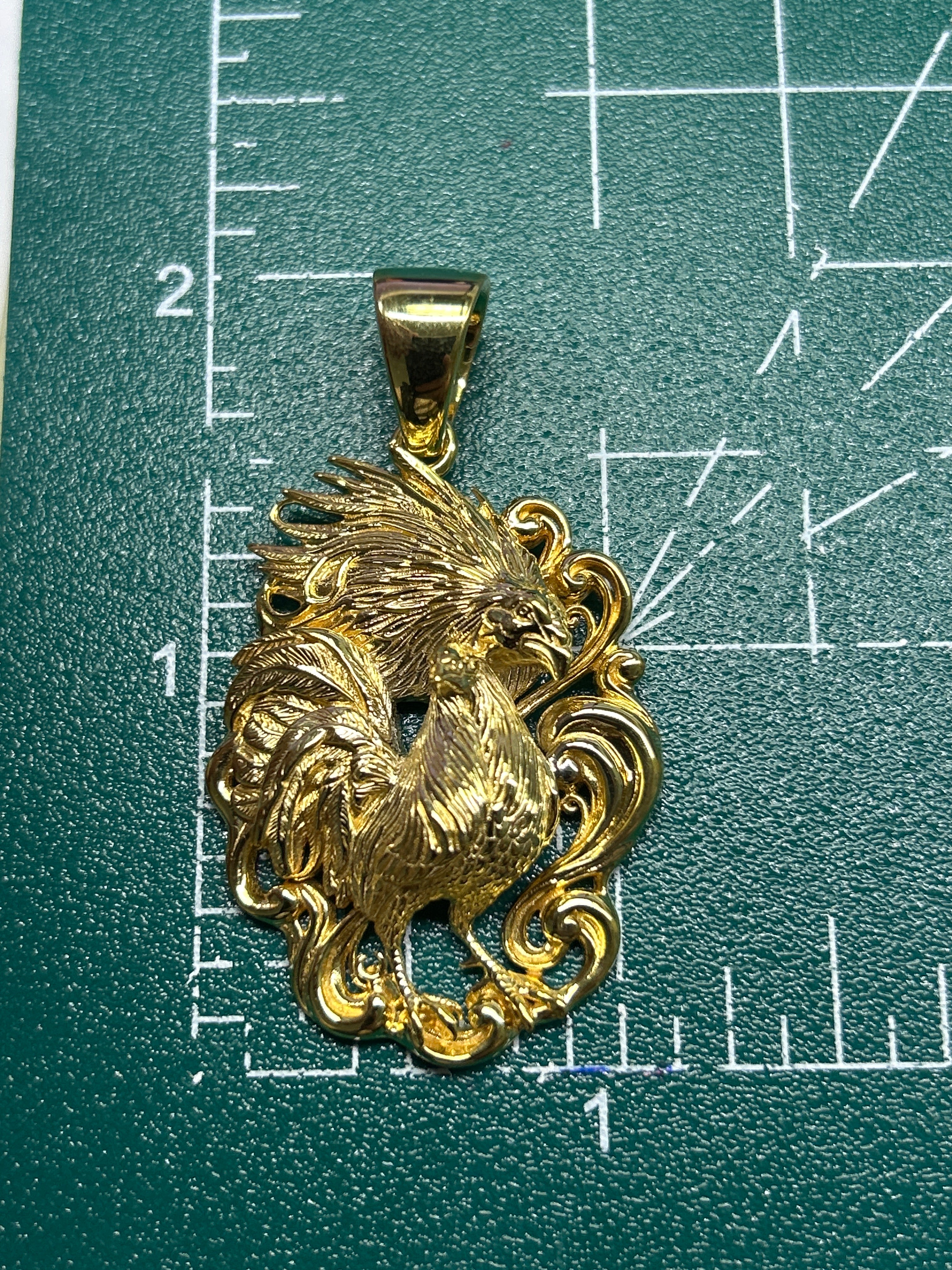 Sangre De Reyes Pendant