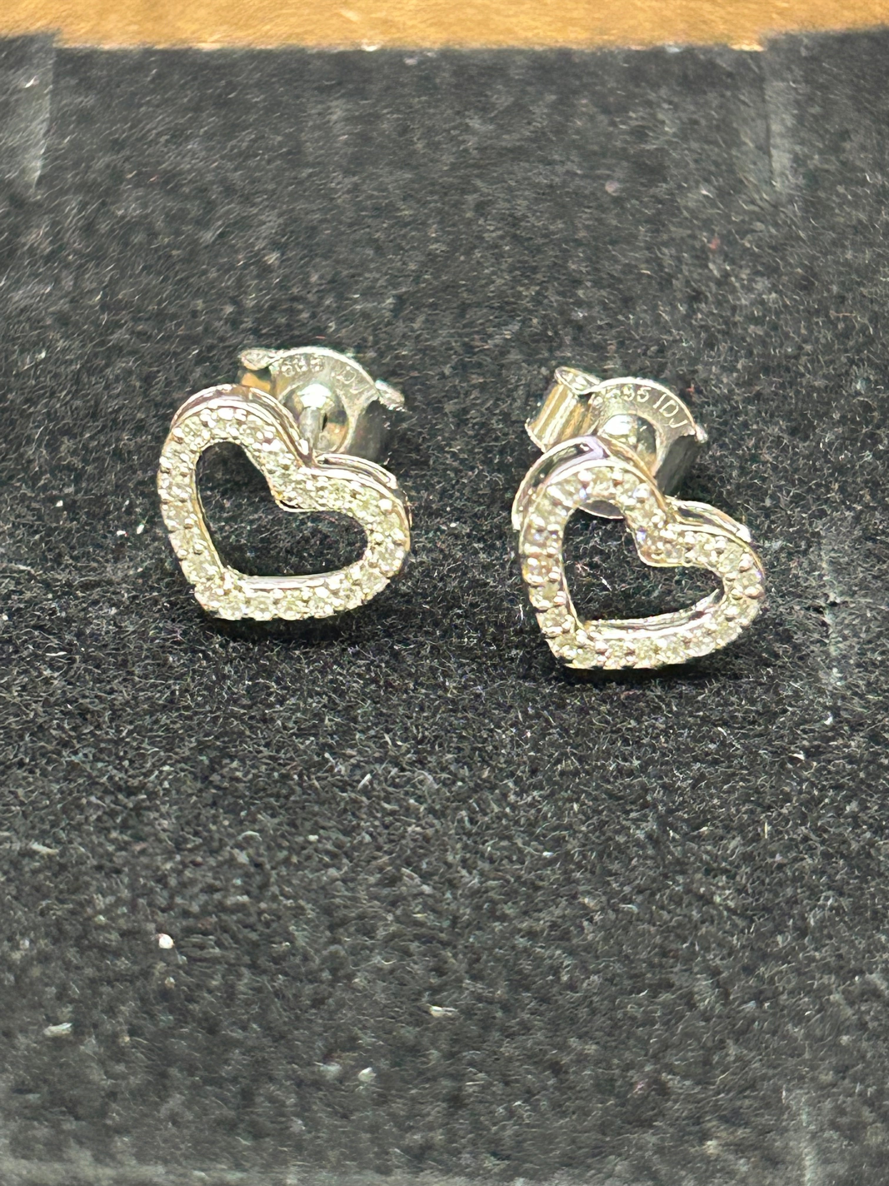 14k Diamond Heart Earrings