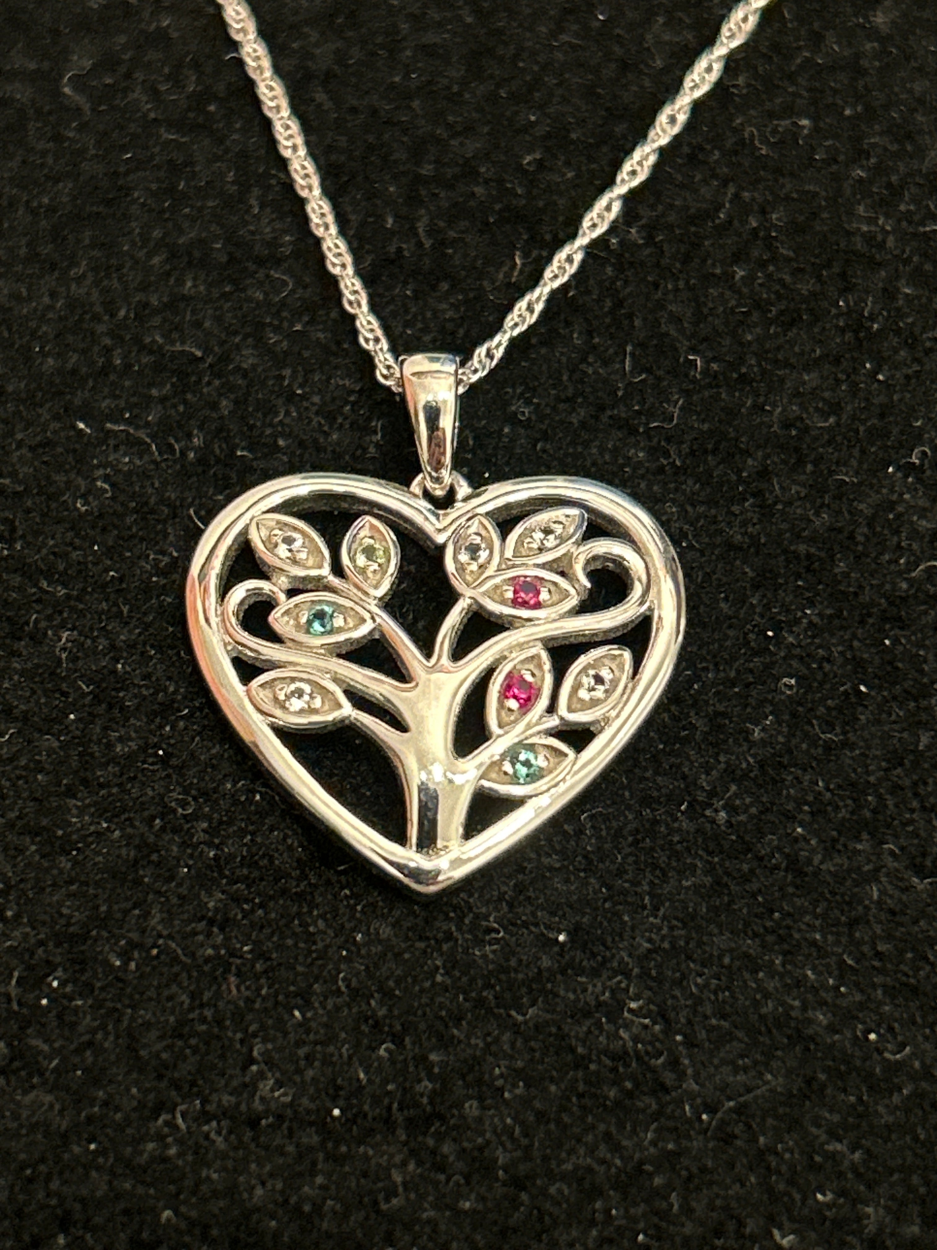 Family tree necklace