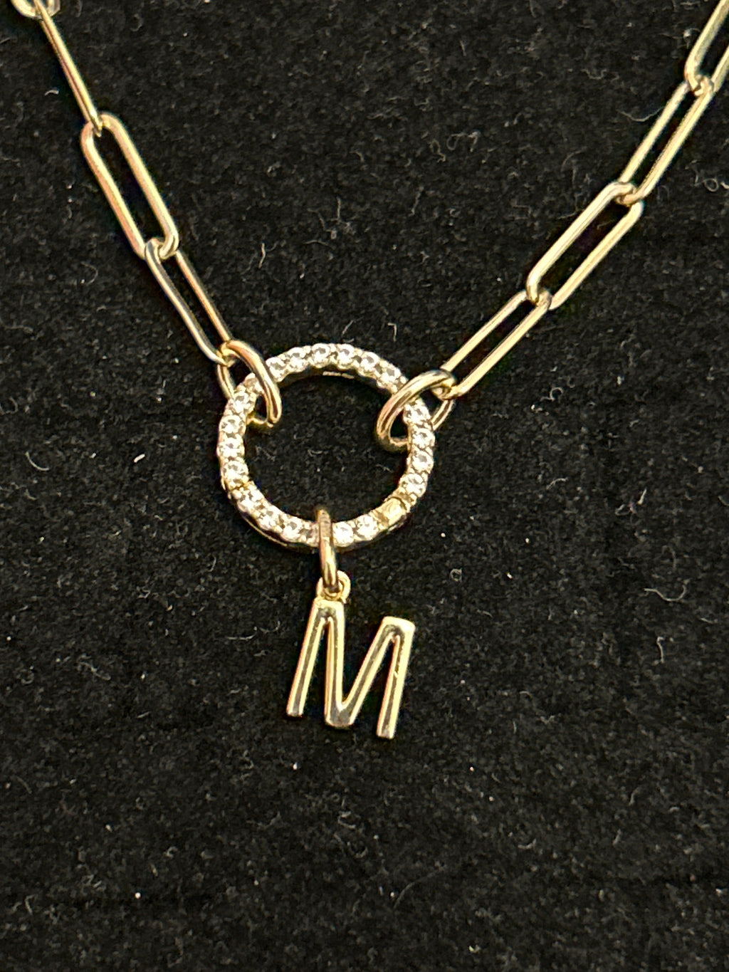 Paper clip M necklace