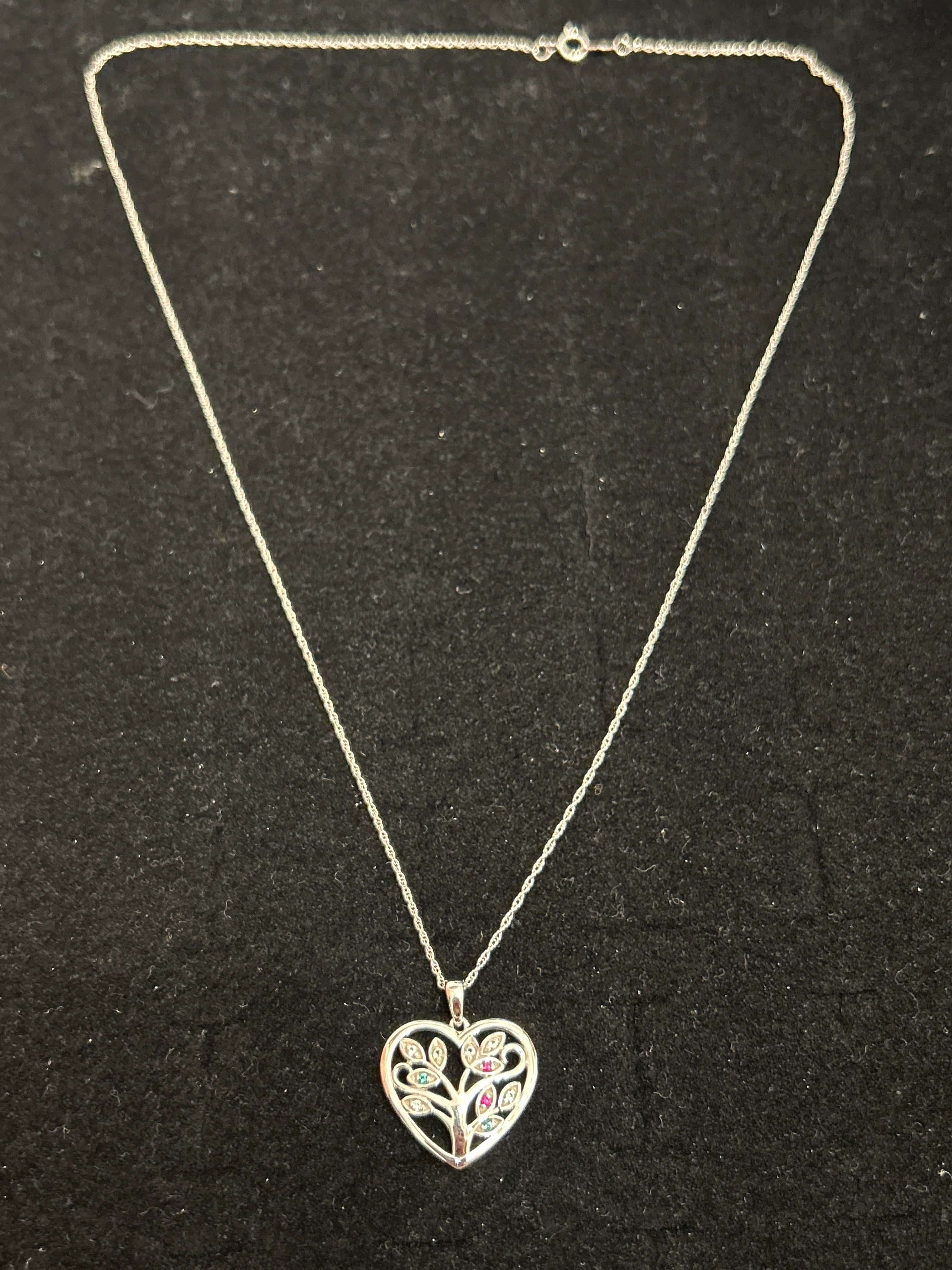 Family tree necklace