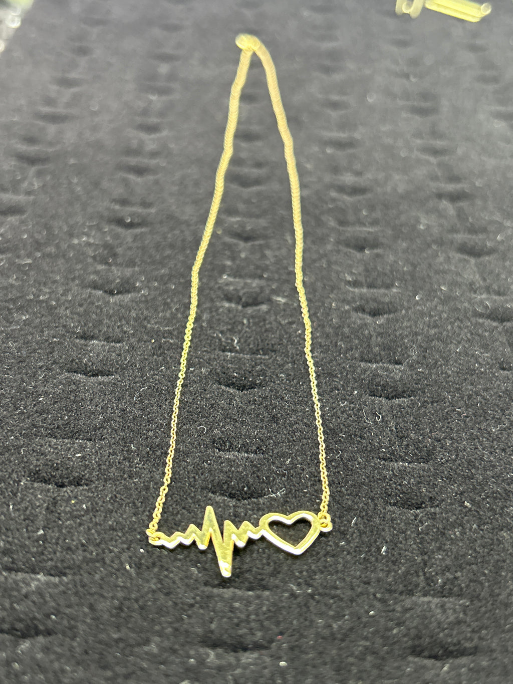 18k Heart Beat Pendant