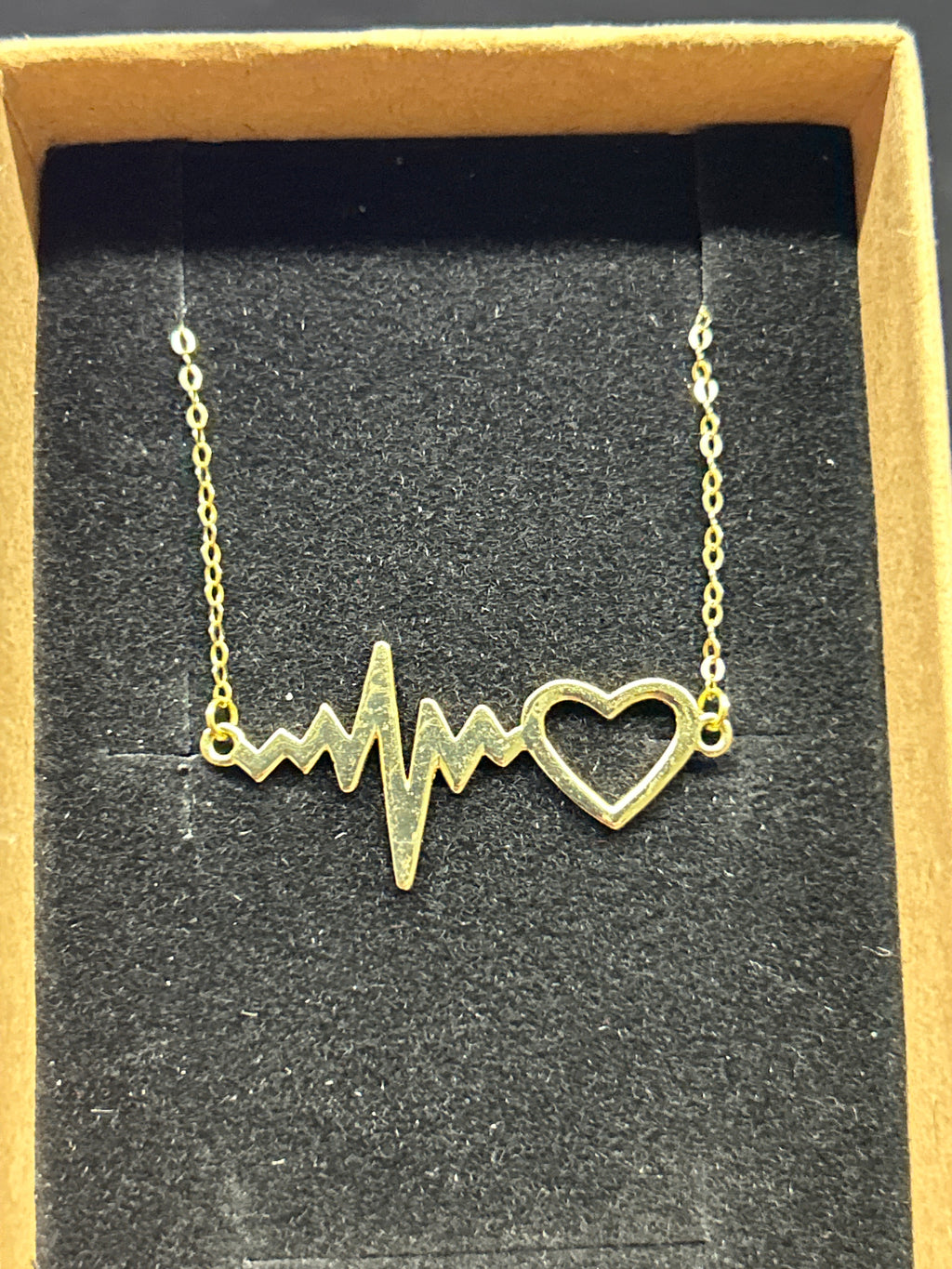 18k Heart Beat Pendant