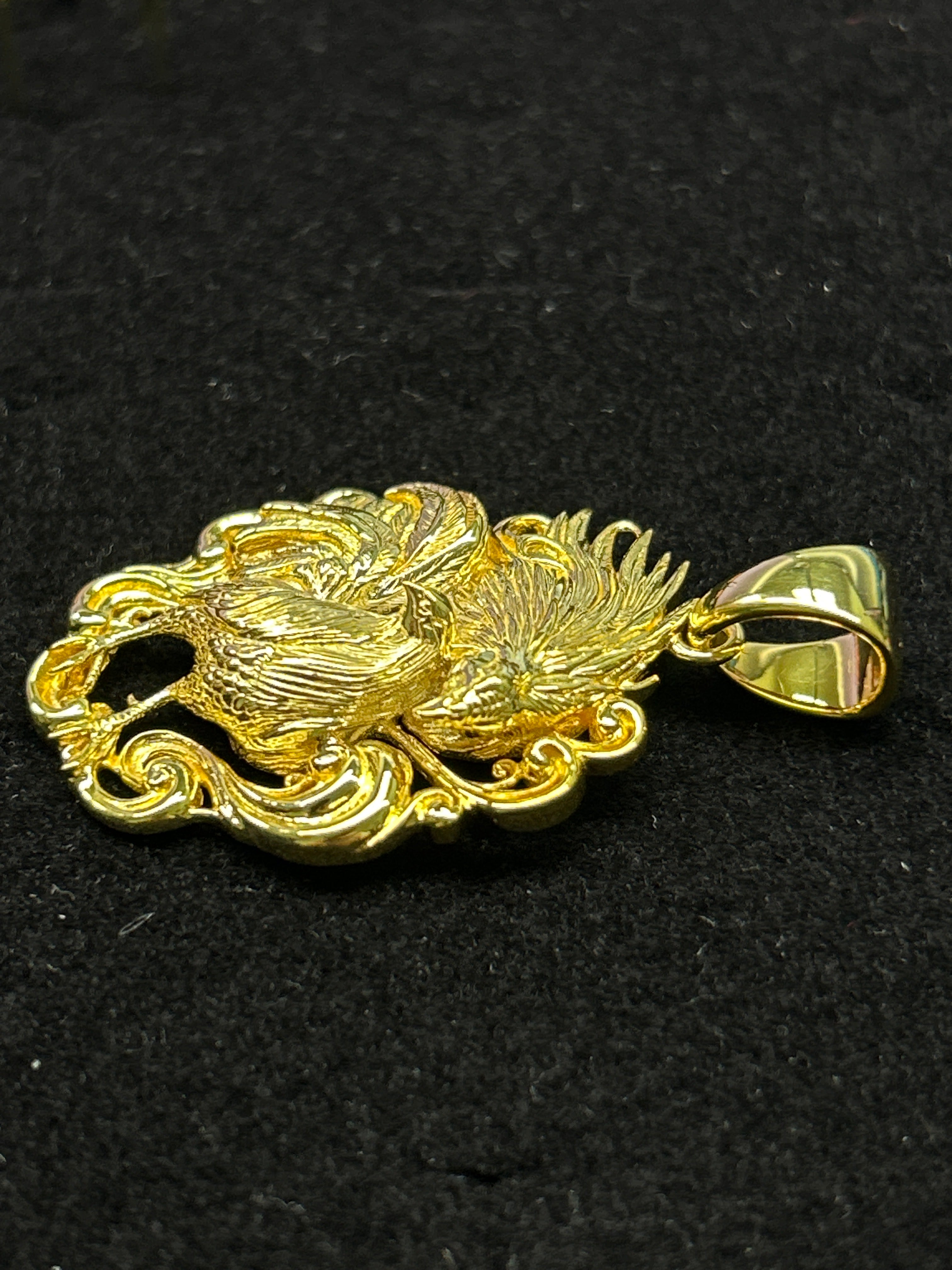 Sangre De Reyes Pendant
