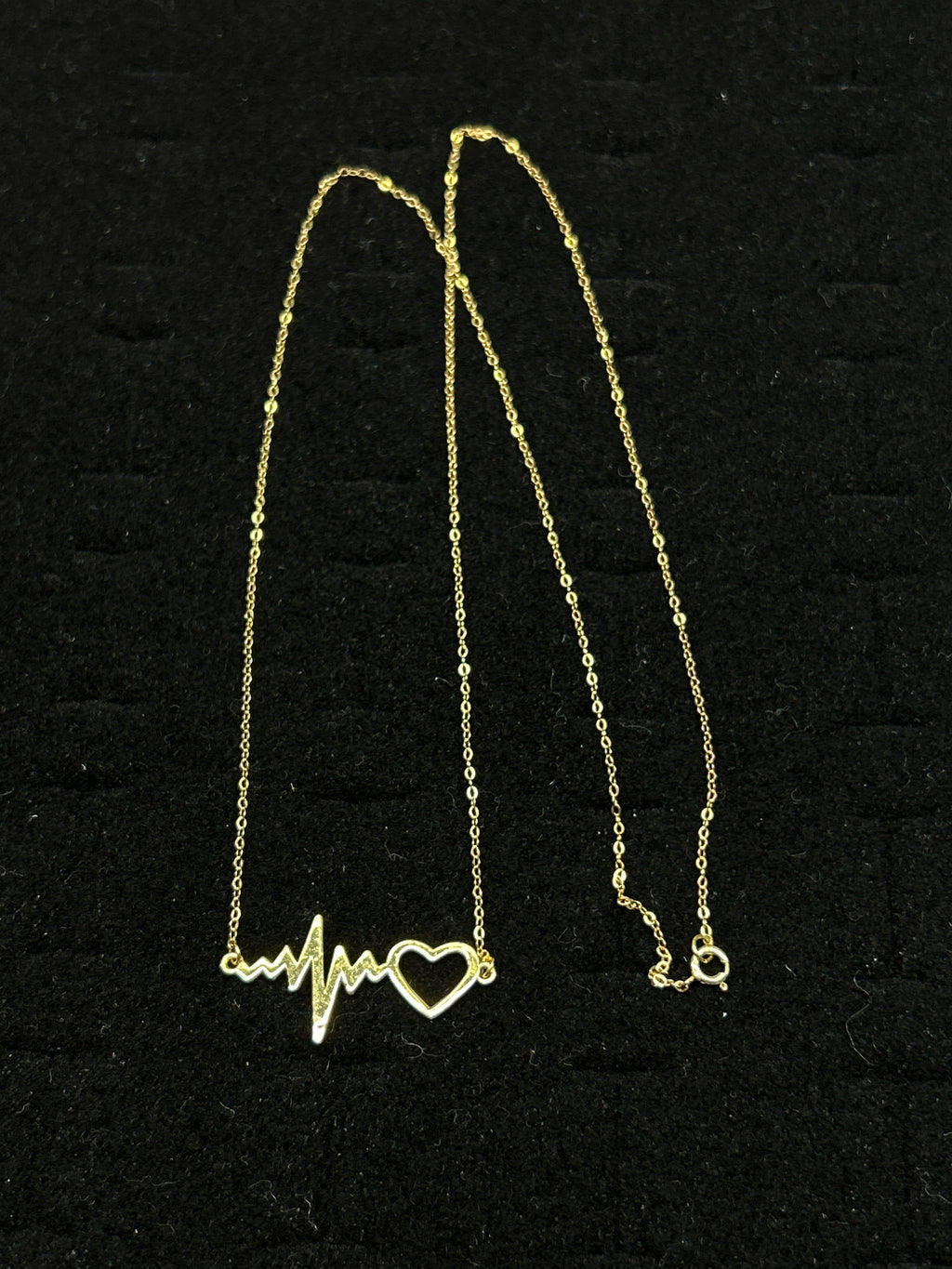 18k Heart Beat Pendant