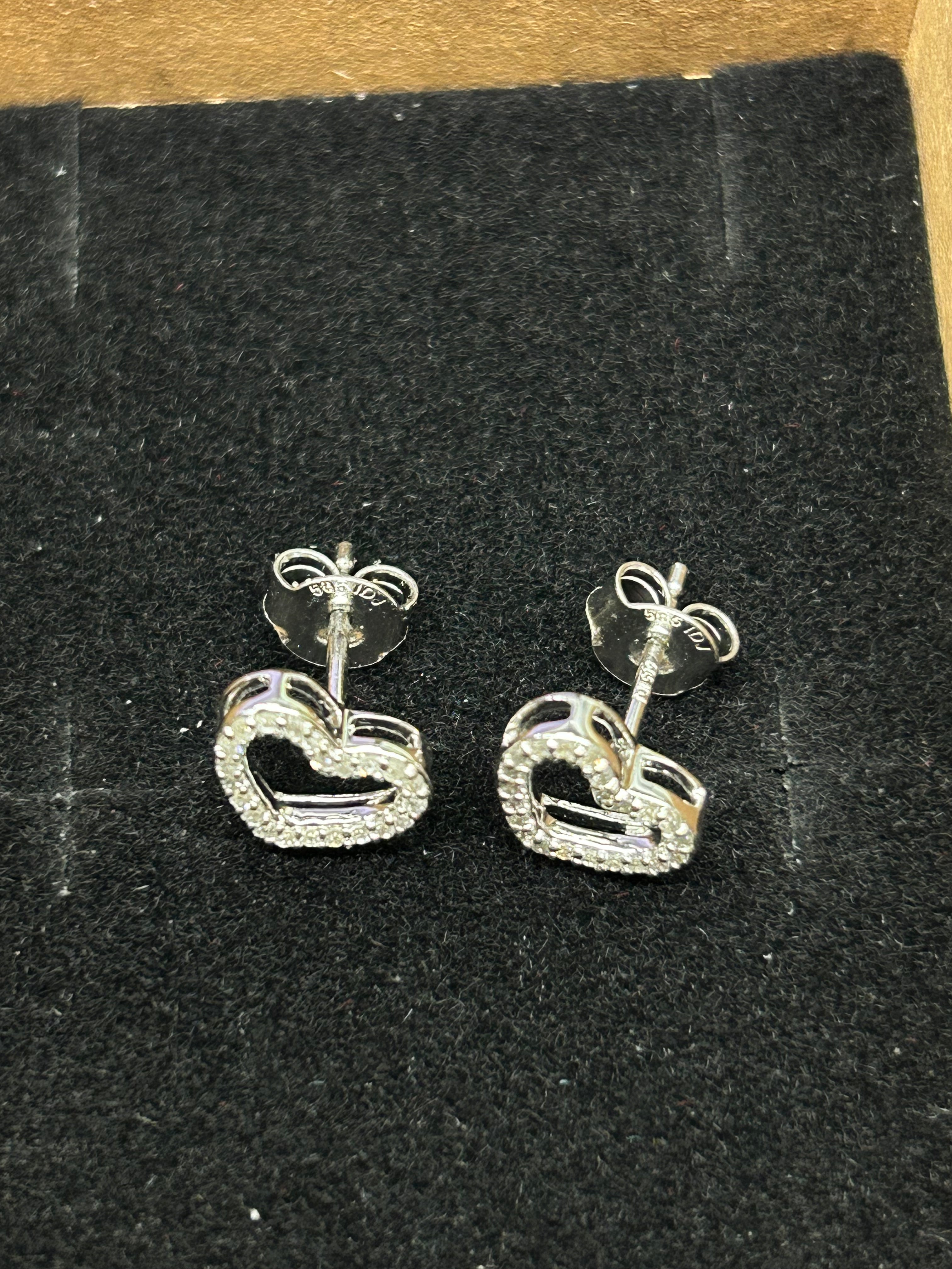 14k Diamond Heart Earrings
