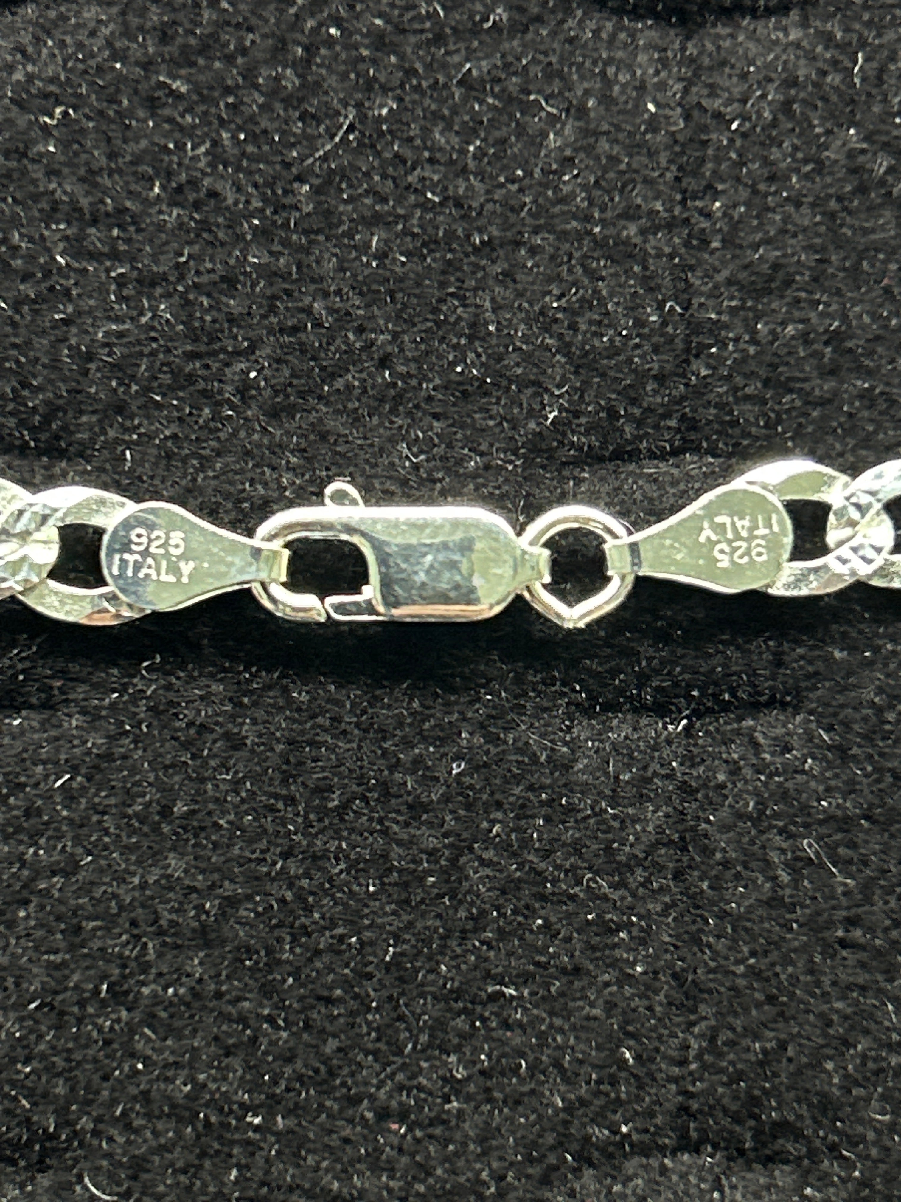 Diamond Cut Curb Chain